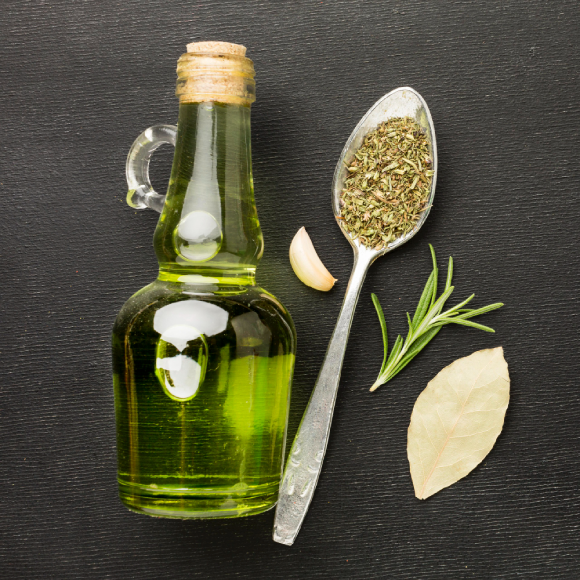 LEMONGRASS ESSENTIAL OIL